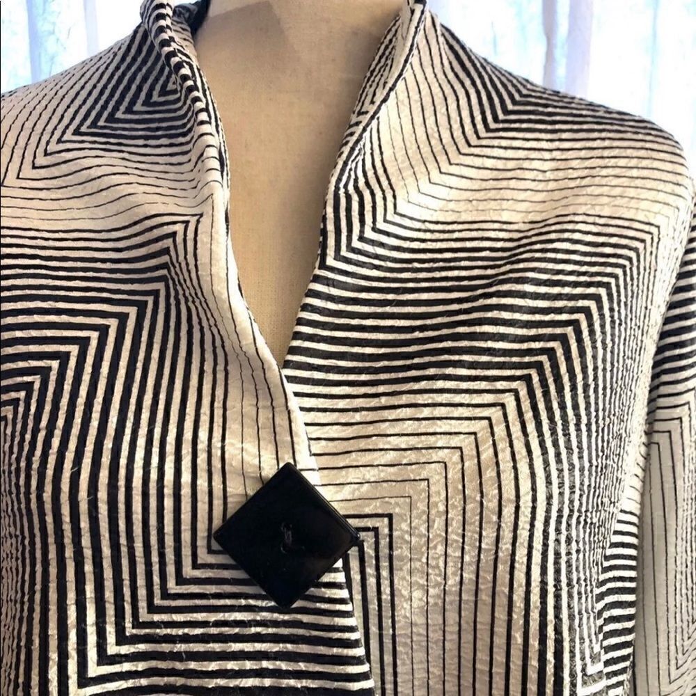 Yushi single button light jacket size S - Picture 2 of 8
